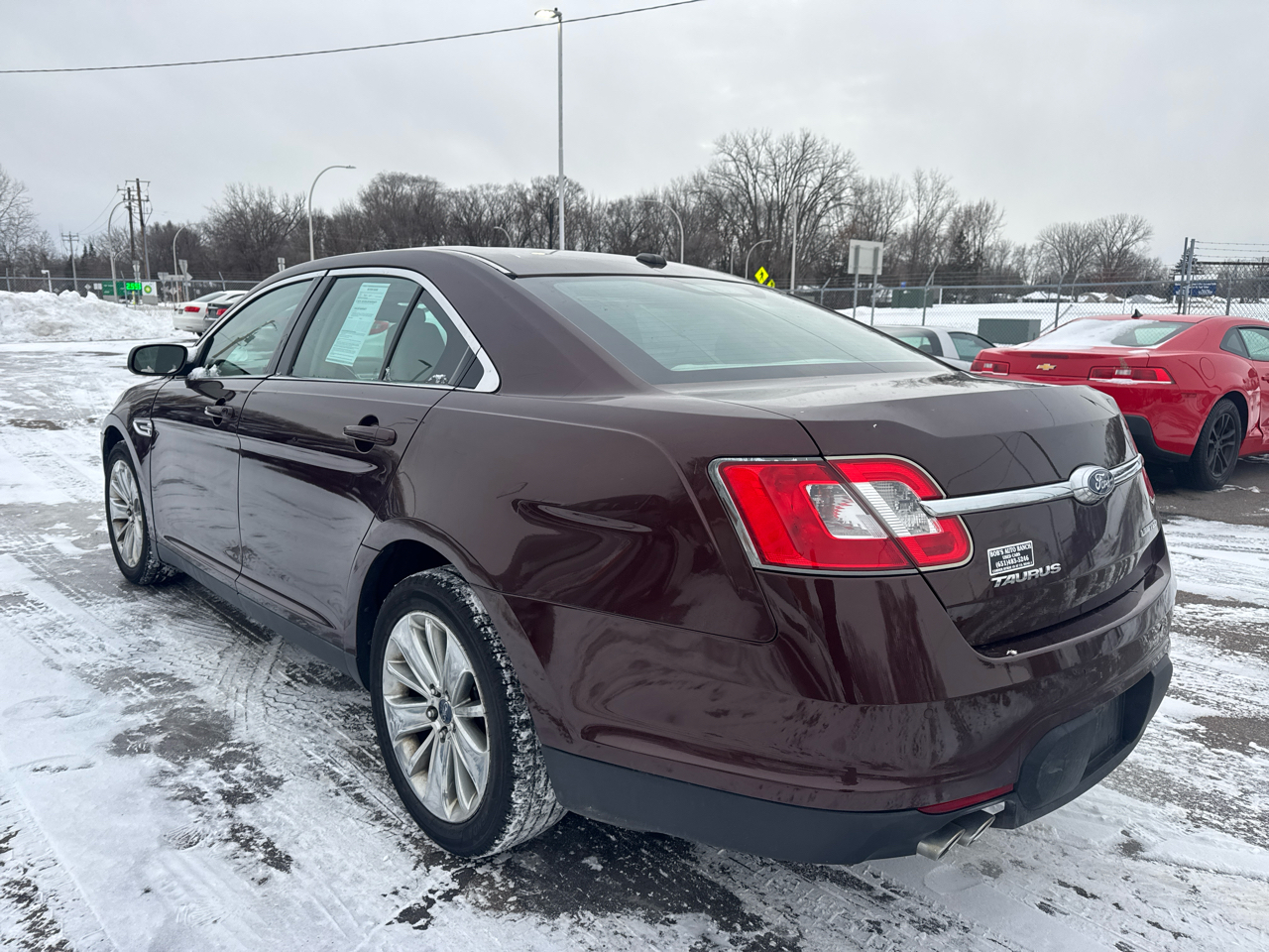 Ford Taurus 4dr Sdn Limited FWD 2010