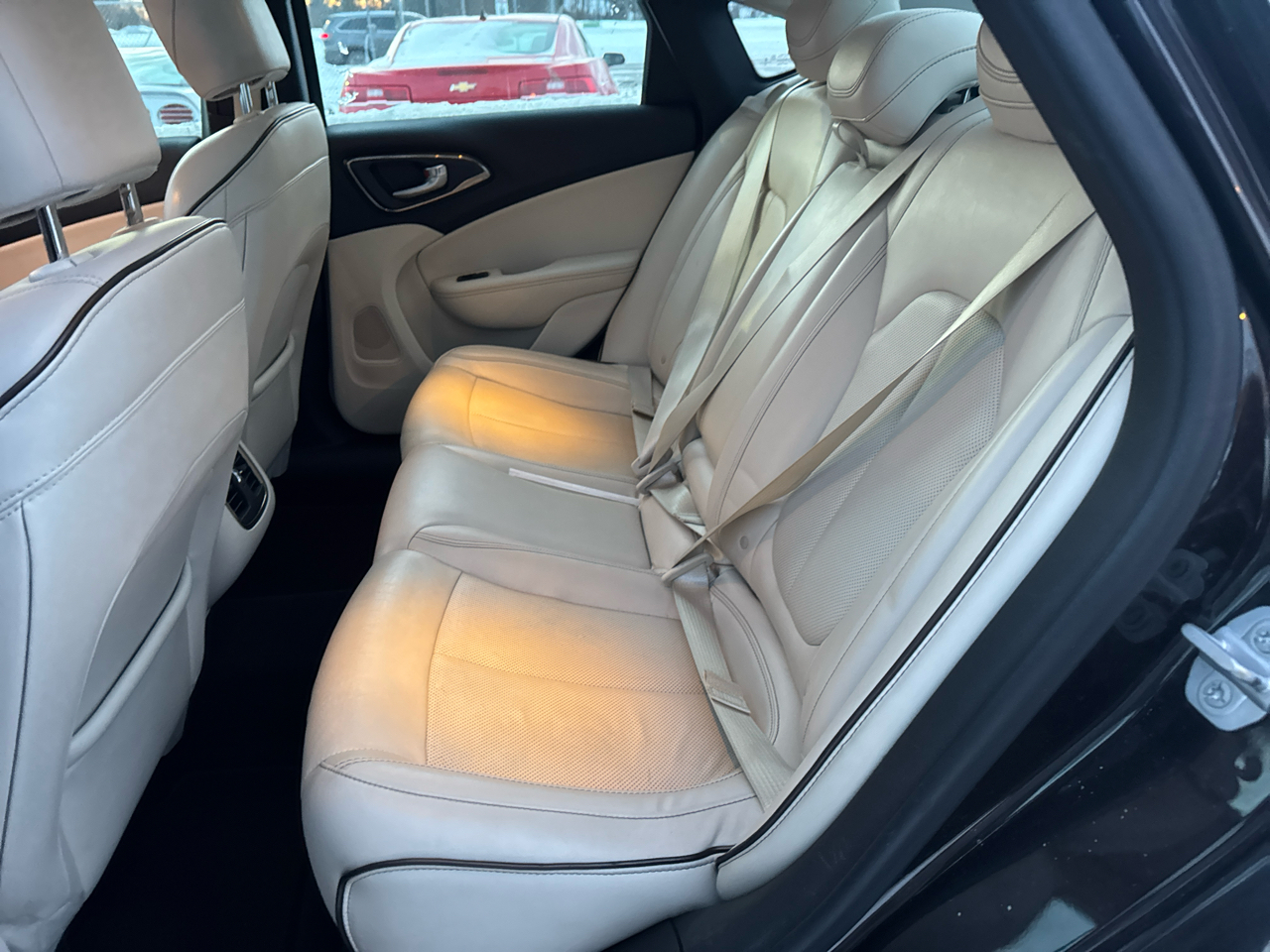 Chrysler 200 4dr Sdn C AWD 2015