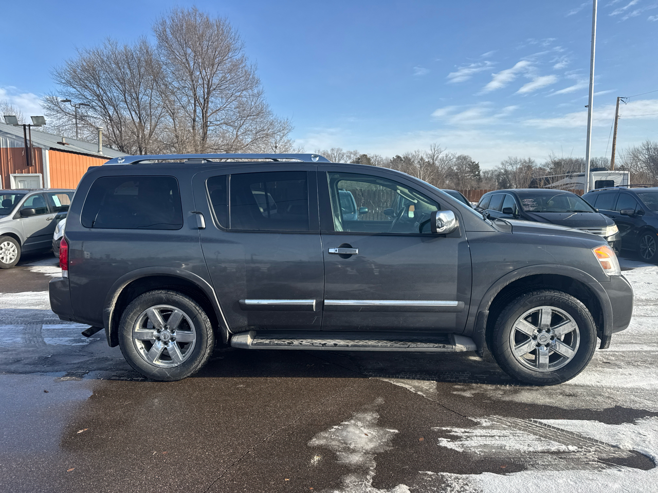 Nissan Armada 4WD 4dr Platinum 2012