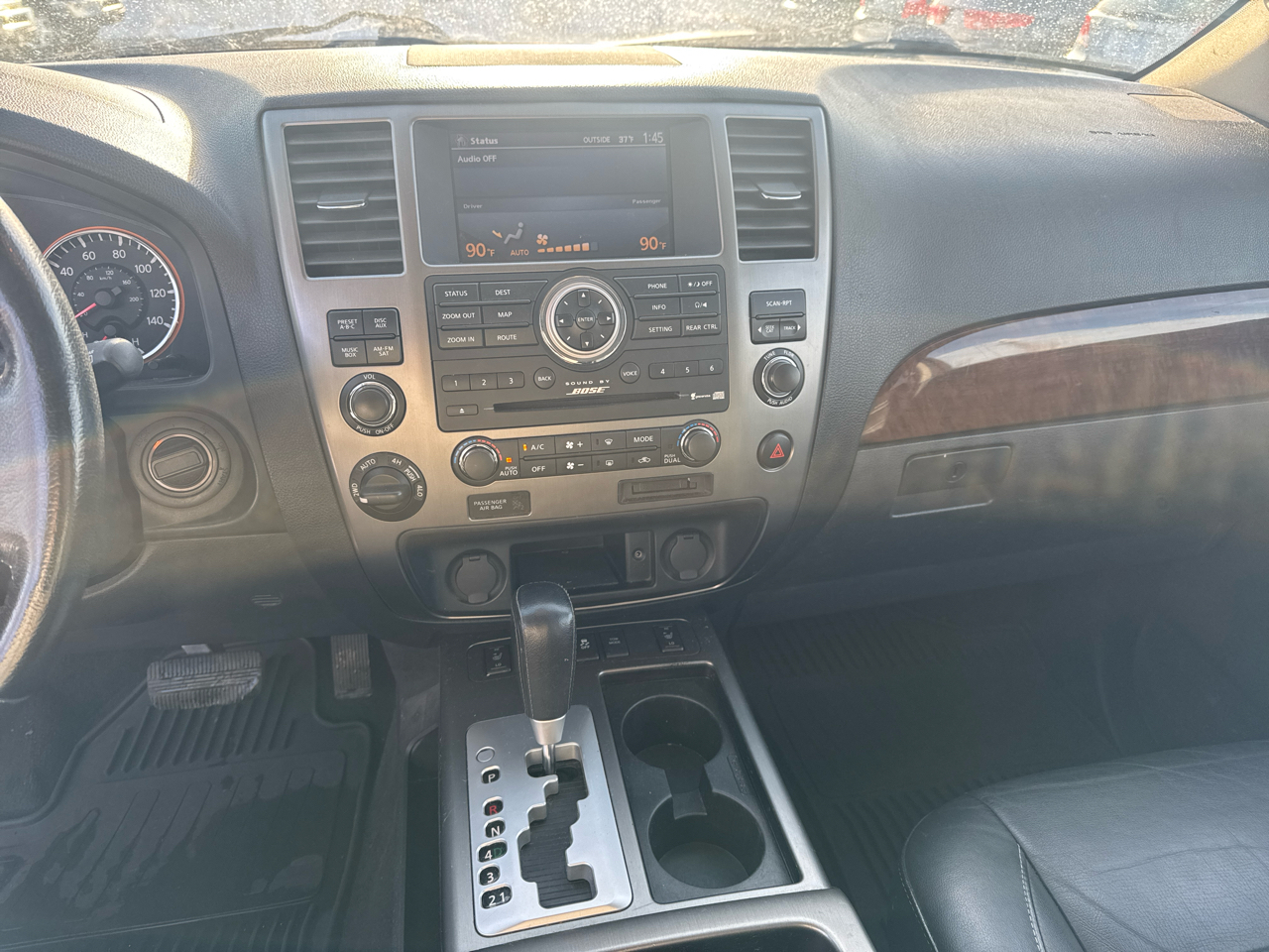 Nissan Armada 4WD 4dr Platinum 2012