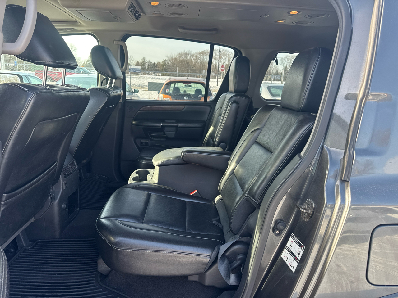 Nissan Armada 4WD 4dr Platinum 2012