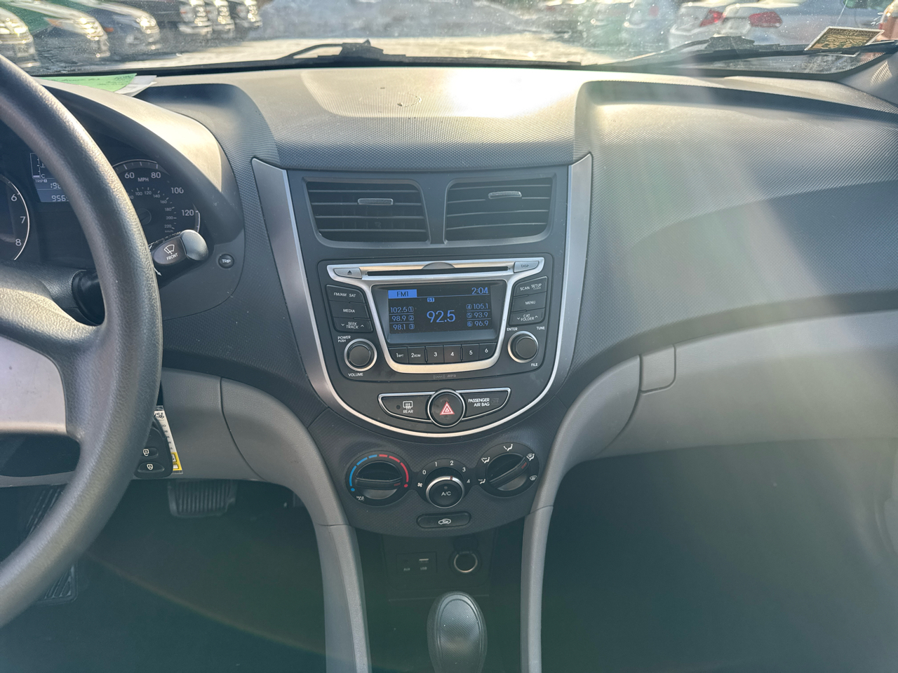 Hyundai Accent 4dr Sdn Auto GLS 2015