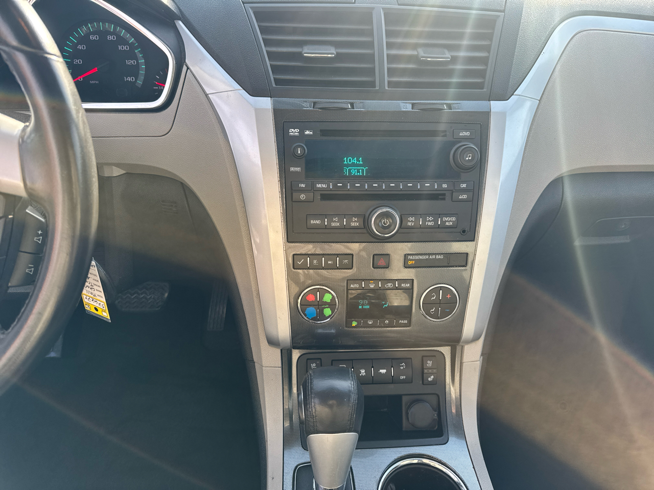 Chevrolet Traverse AWD 4dr LTZ 2011