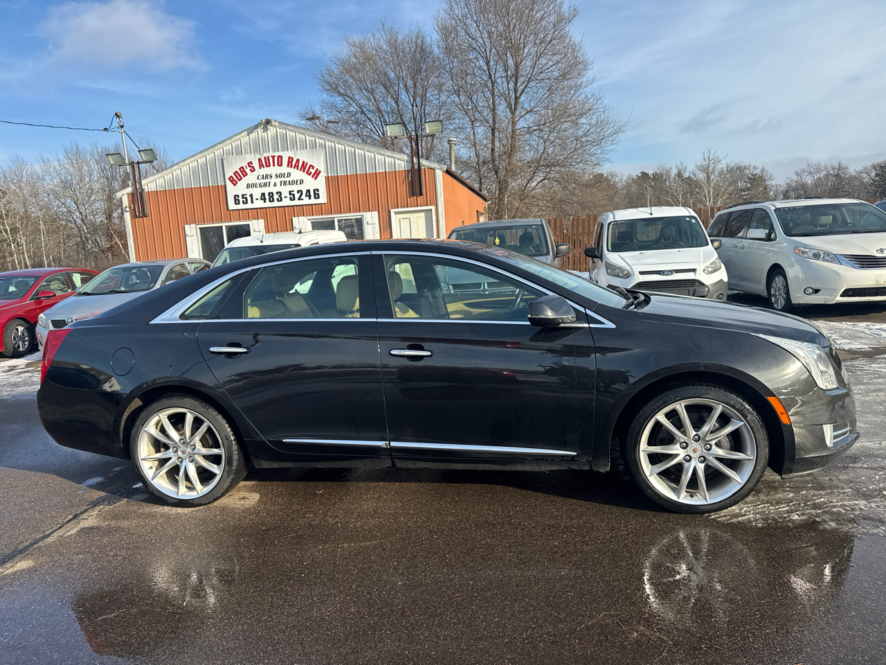 Cadillac XTS 4dr Sdn Premium AWD 2013