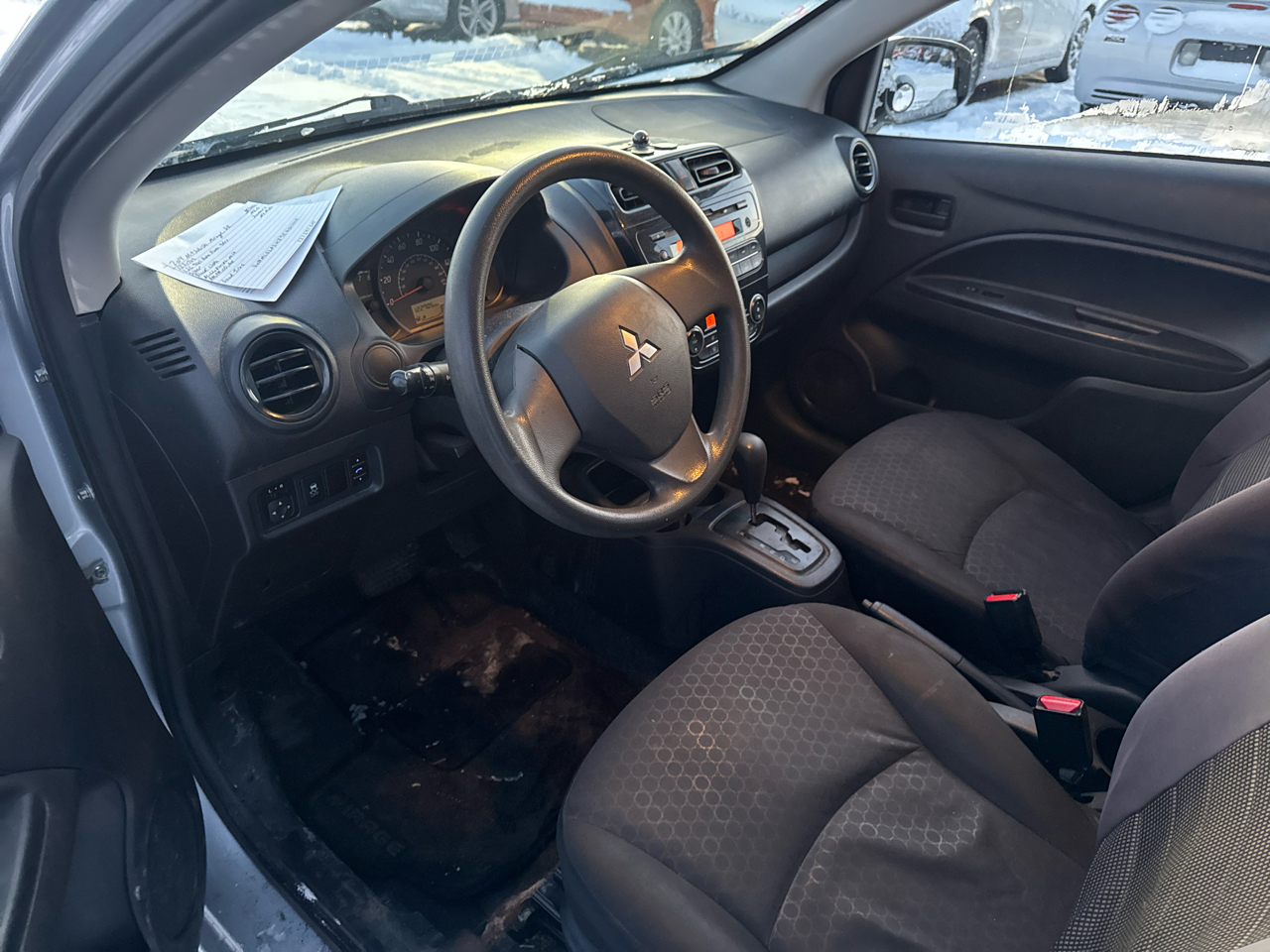 Mitsubishi Mirage 4dr HB Man DE 2014