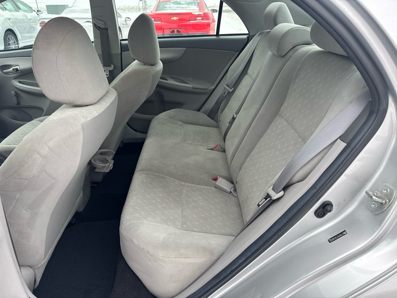 Toyota Corolla 4dr Sdn Man (Natl) 2010