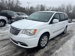 2014 Chrysler Town & Country 