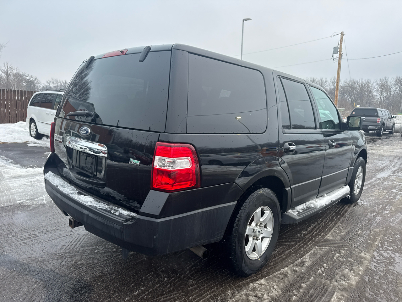 Ford Expedition 4WD 4dr XL 2011
