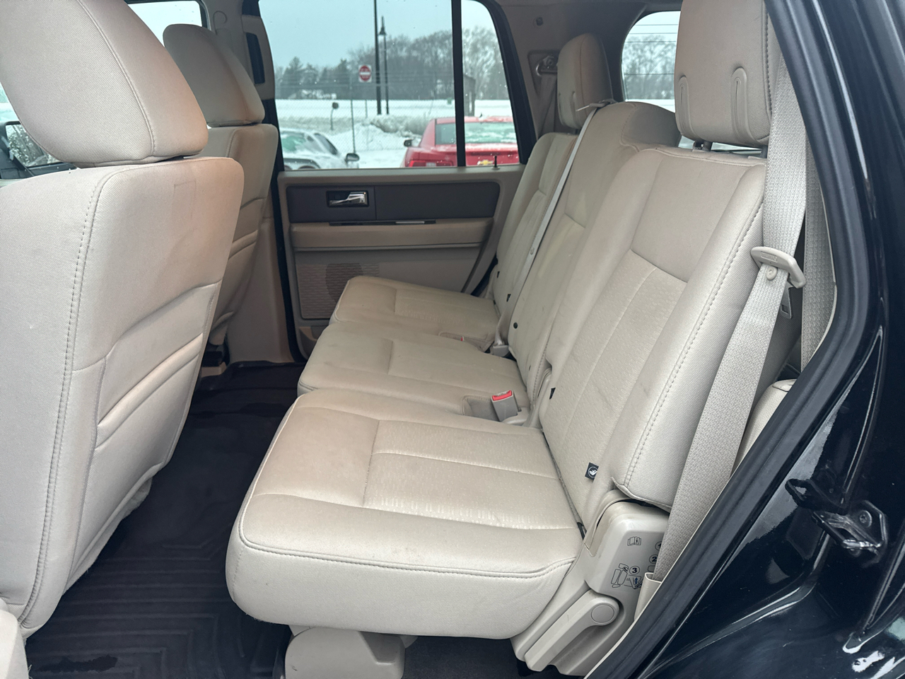 Ford Expedition 4WD 4dr XL 2011