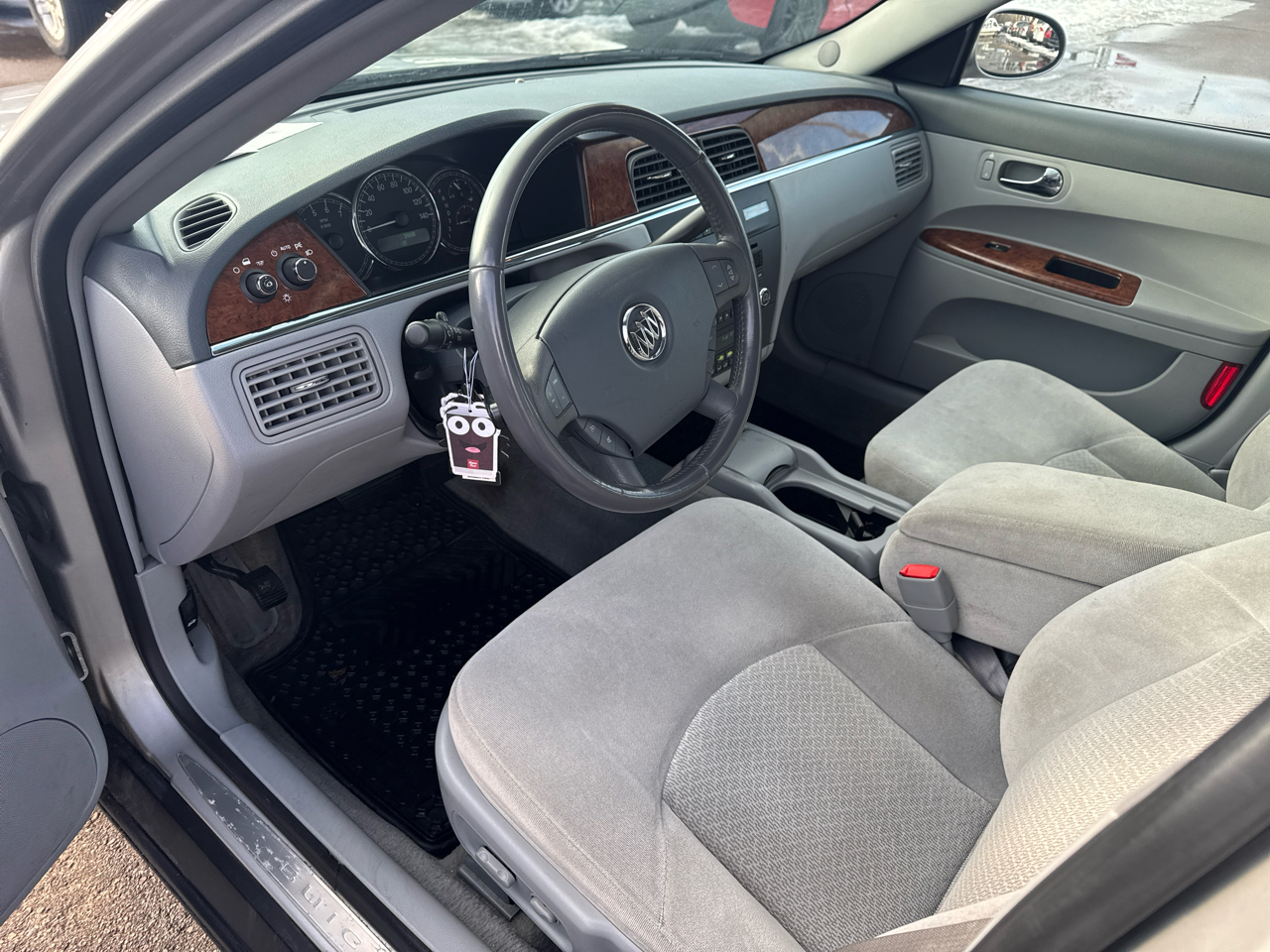 Buick LaCrosse 4dr Sdn CX 2006