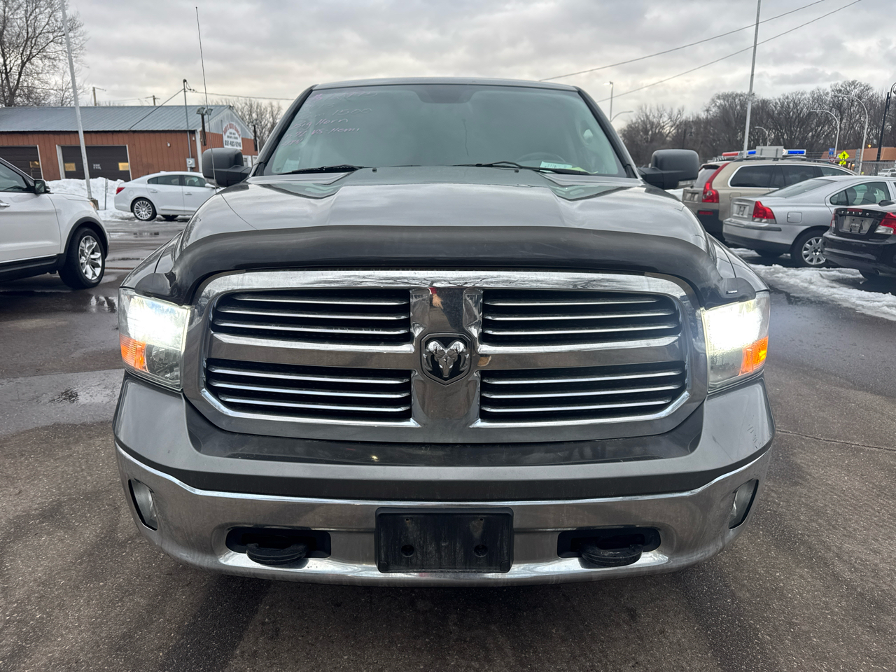 RAM 1500 4WD Crew Cab 140.5" Big Horn 2013