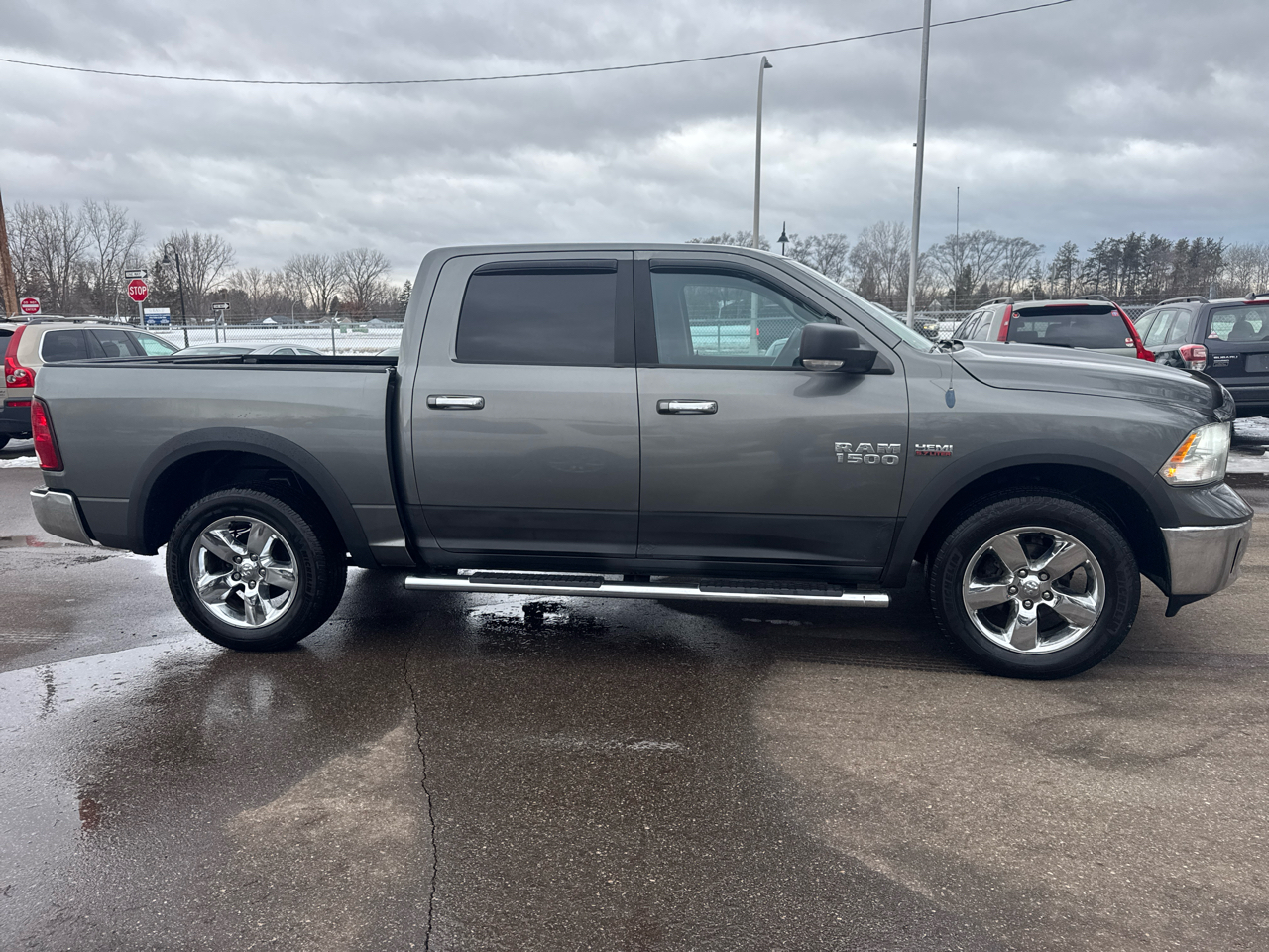 RAM 1500 4WD Crew Cab 140.5" Big Horn 2013
