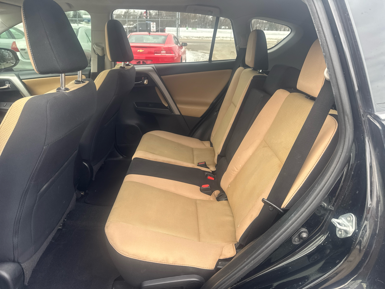 Toyota RAV4 XLE FWD (Natl) 2017