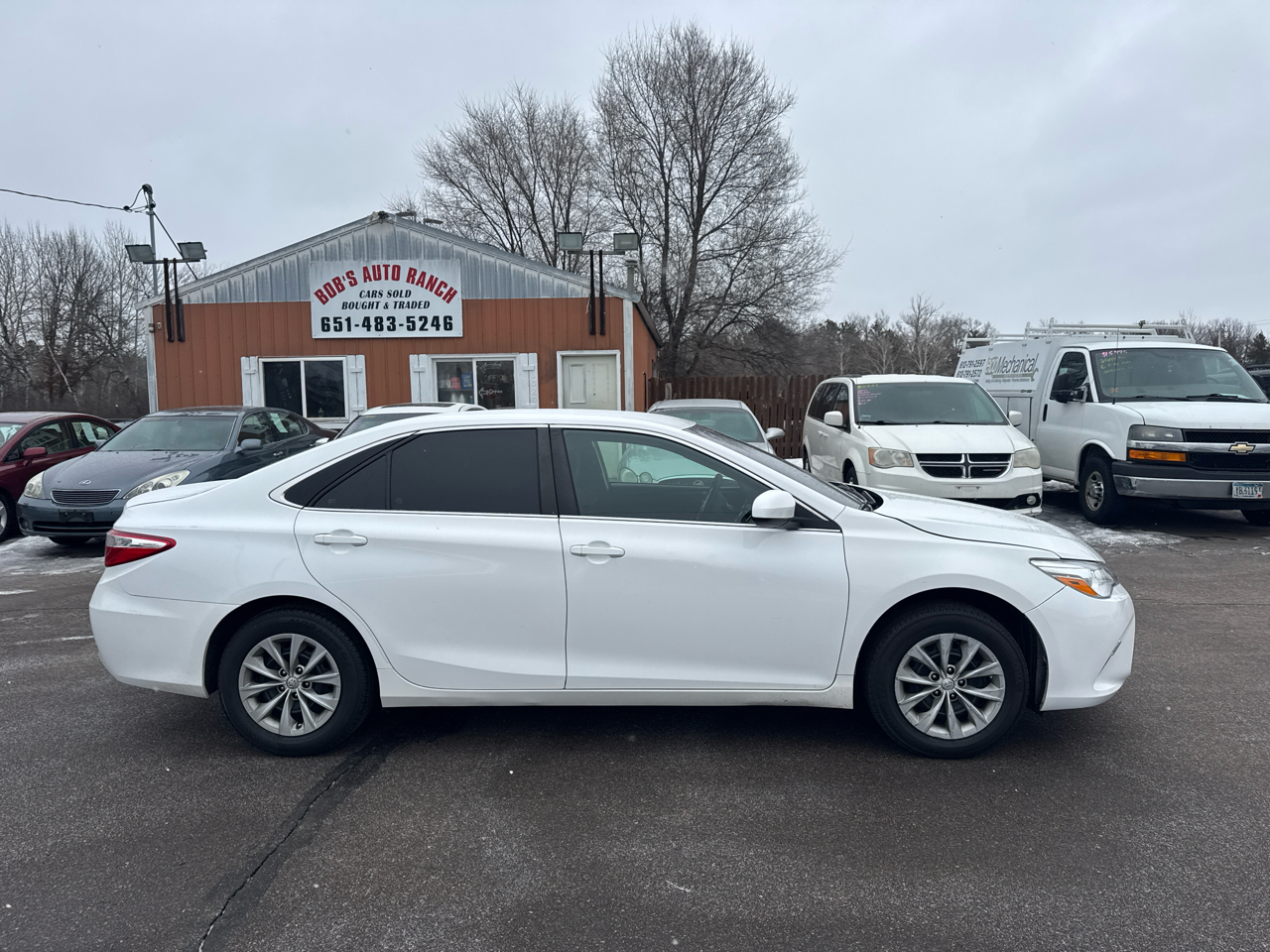 Toyota Camry XLE Auto (Natl) 2017