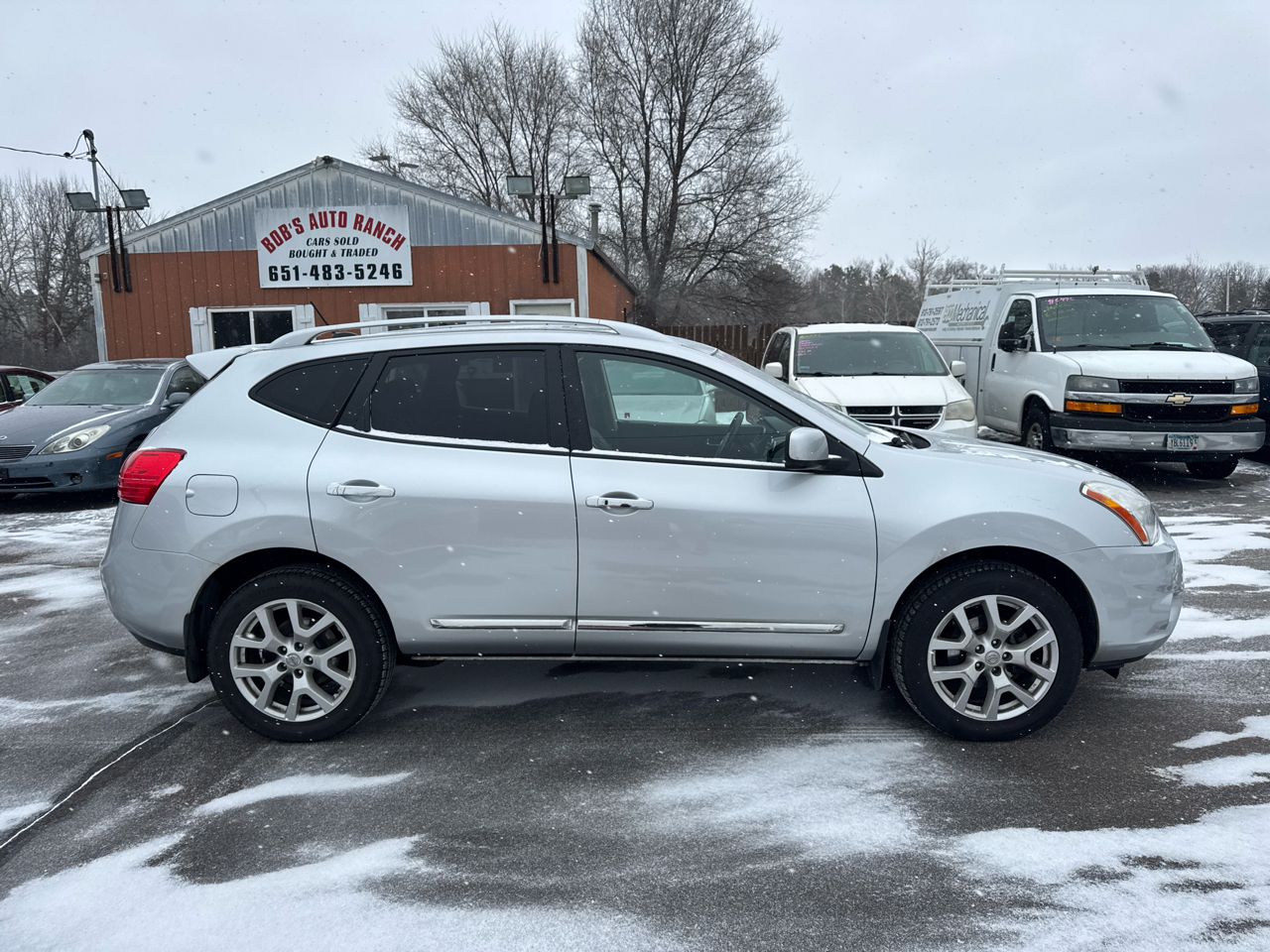 Nissan Rogue AWD 4dr SV 2011
