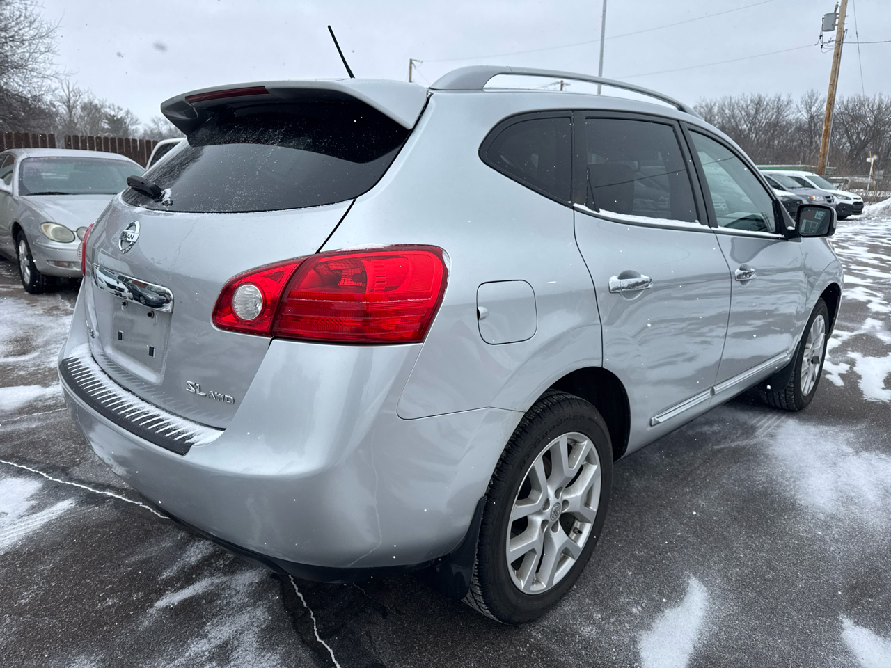 Nissan Rogue AWD 4dr SV 2011