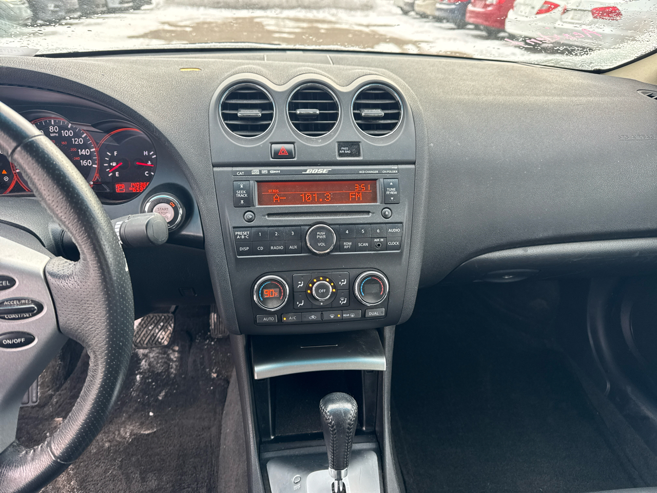 Nissan Altima 2dr Cpe V6 CVT 3.5 SE 2008