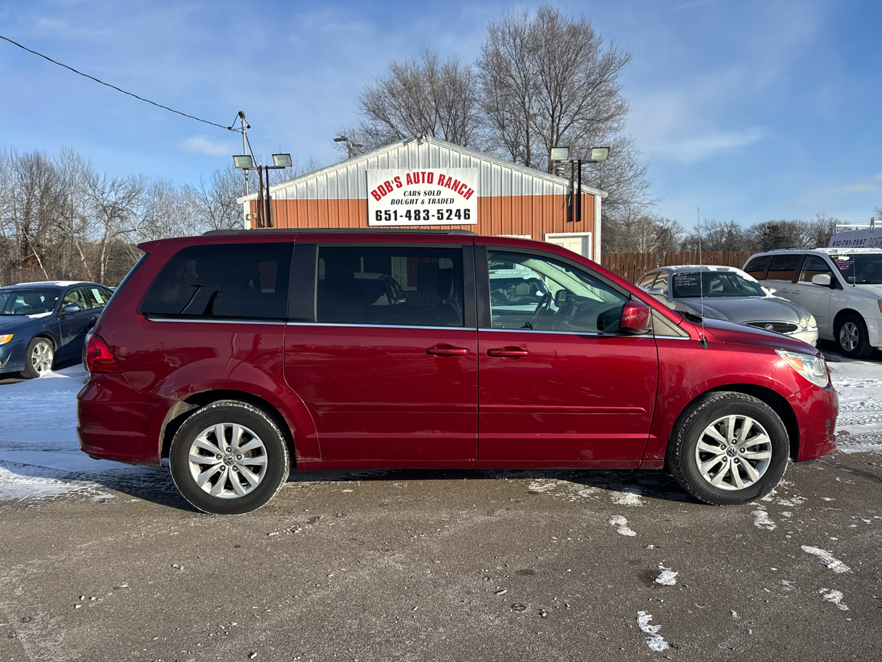 Volkswagen Routan 4dr Wgn SE 2012
