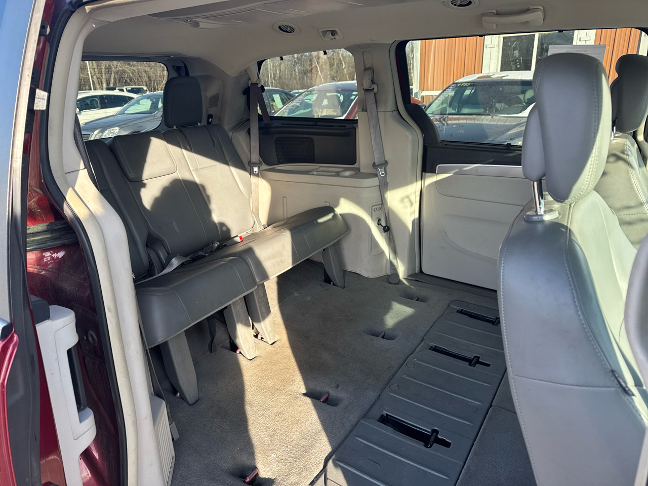 Volkswagen Routan 4dr Wgn SE 2012