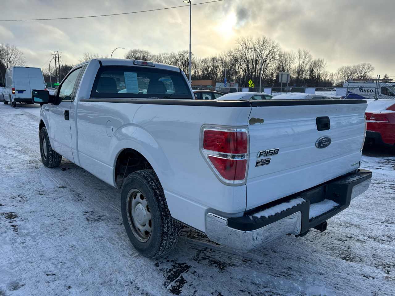 Ford F-150 2WD Reg Cab 126" STX 2014