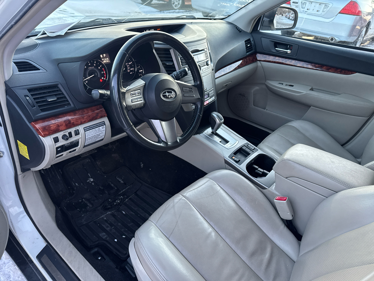 Subaru Outback 4dr Wgn H4 Auto 2.5i Limited Pwr Moon 2011