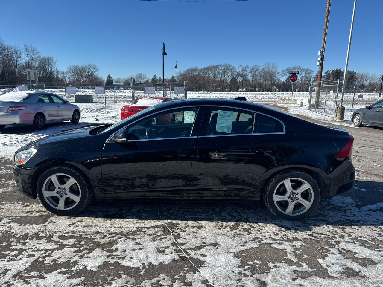 Volvo S60 FWD 4dr Sdn T5 2012