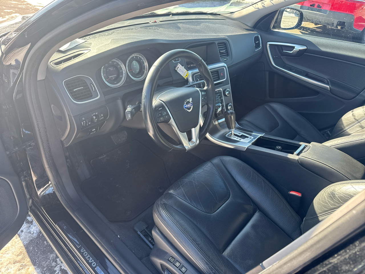 Volvo S60 FWD 4dr Sdn T5 2012