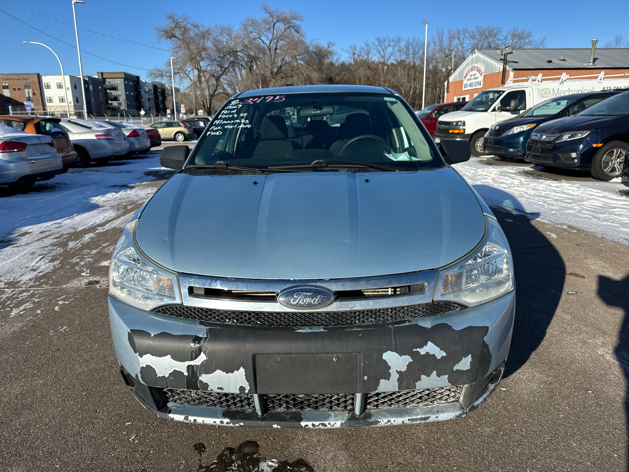 Ford Focus 4dr Sdn SE 2009