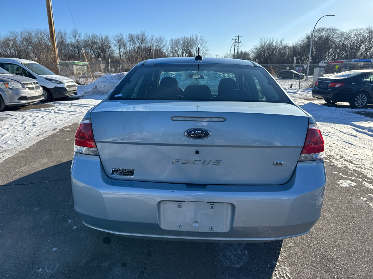 Ford Focus 4dr Sdn SE 2009