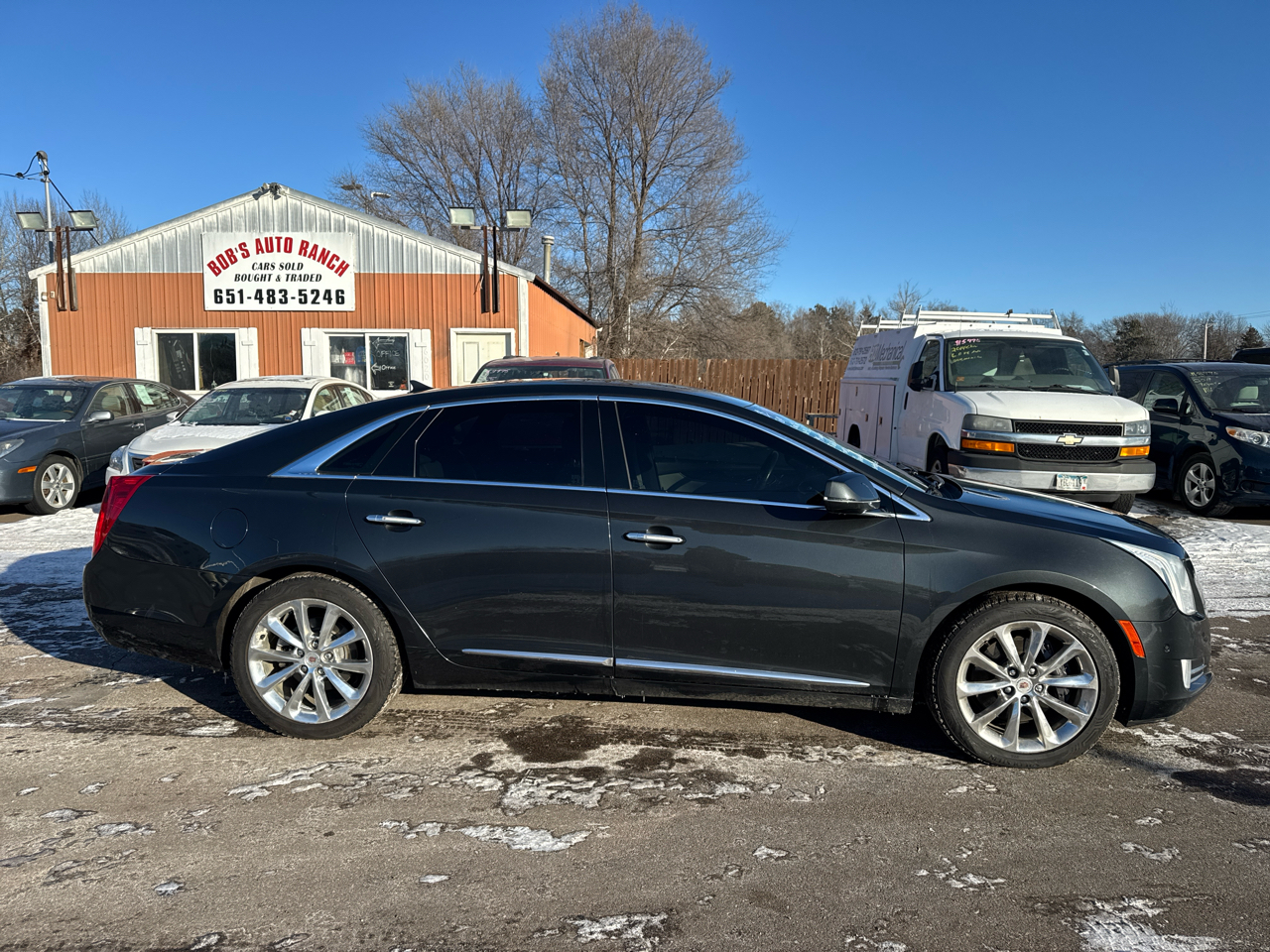 Cadillac XTS 4dr Sdn Luxury FWD 2014