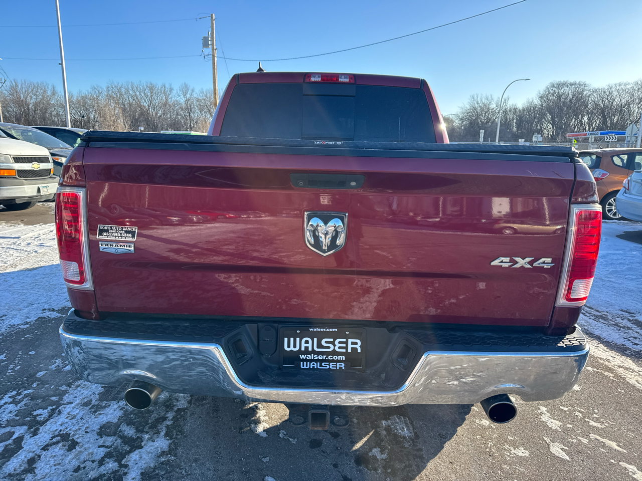 RAM 1500 4WD Crew Cab 140.5" Laramie 2015