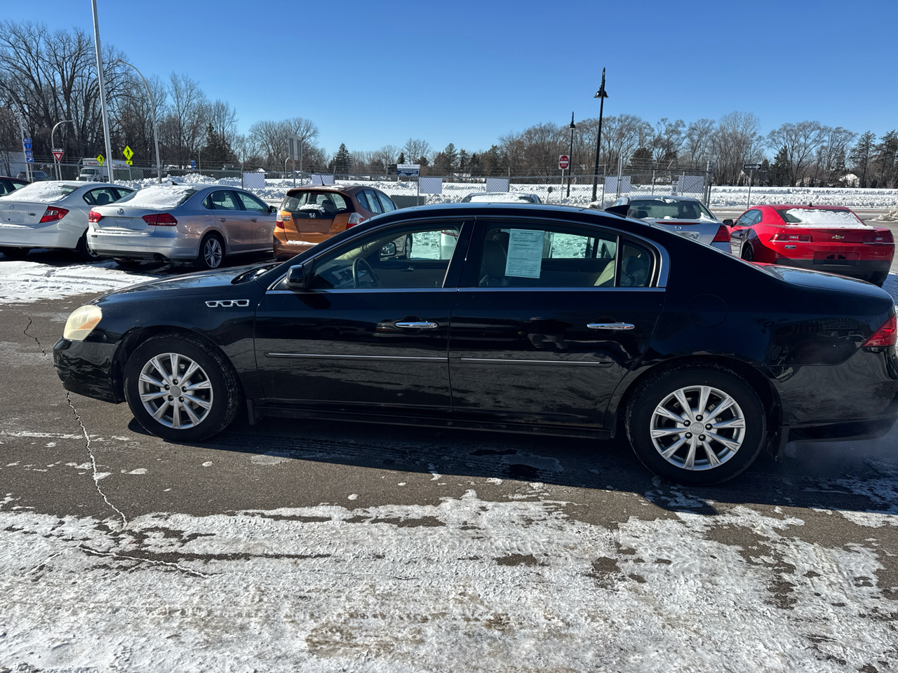 Buick Lucerne 4dr Sdn CXL 2011