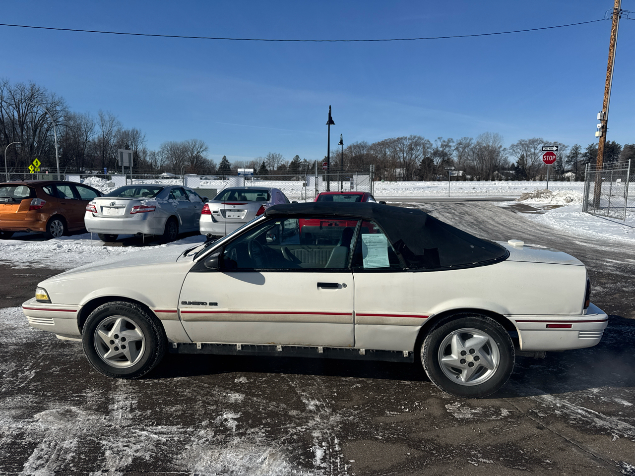 Pontiac Sunbird 2dr Convertible SE 1992