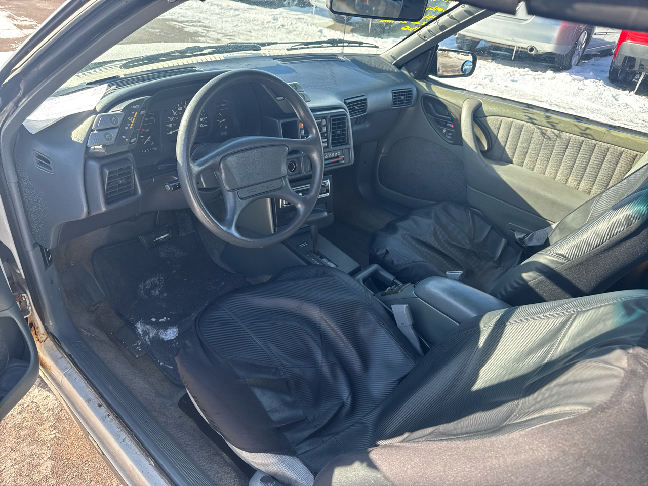 Pontiac Sunbird 2dr Convertible SE 1992