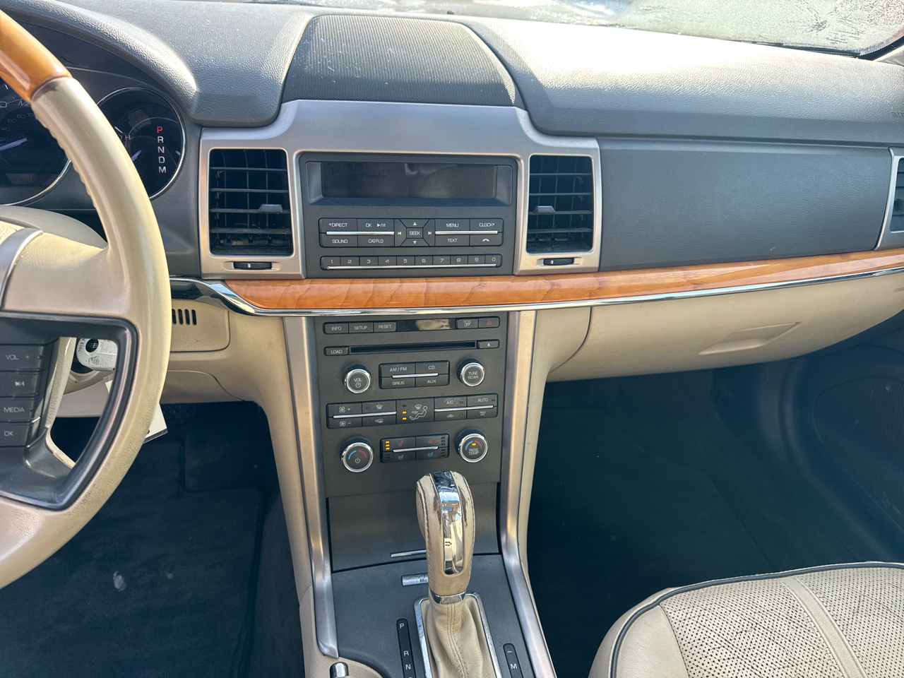 Lincoln MKZ 4dr Sdn FWD 2012