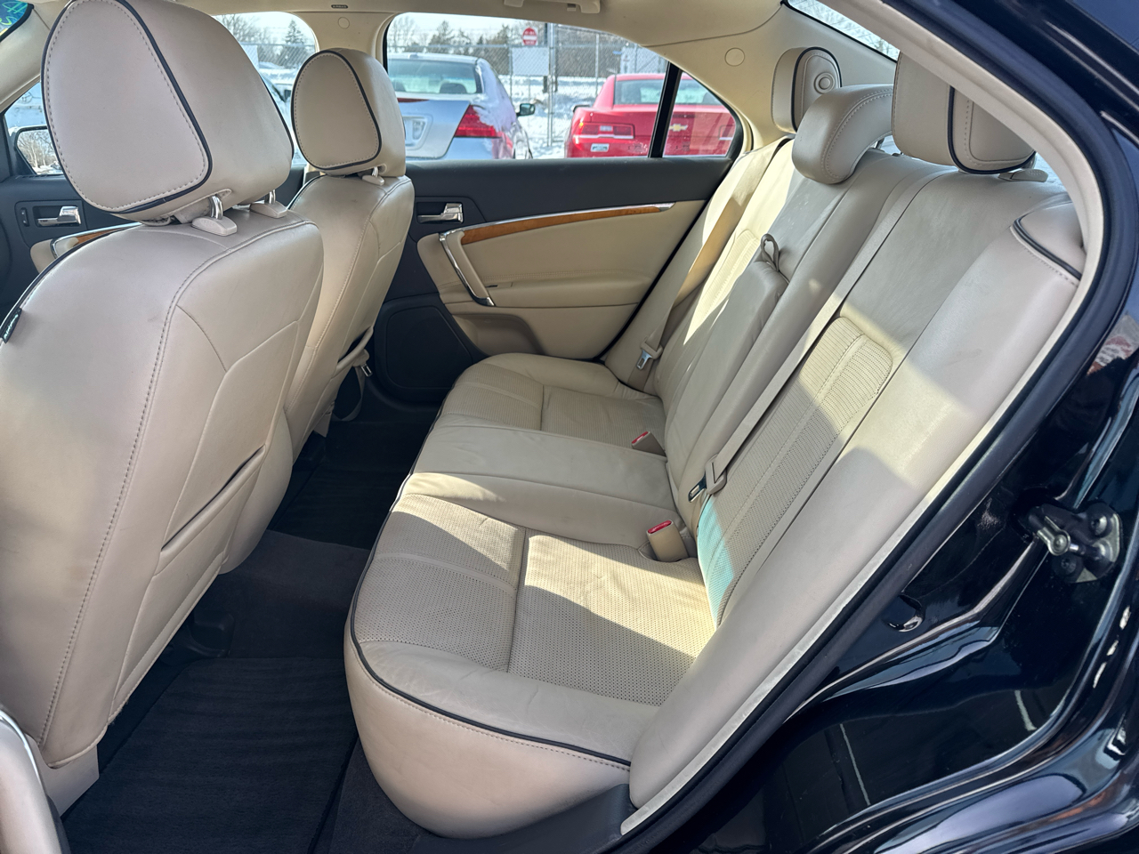 Lincoln MKZ 4dr Sdn FWD 2012