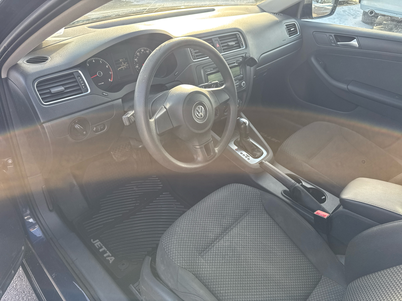 Volkswagen Jetta Sedan 4dr Auto S 2014