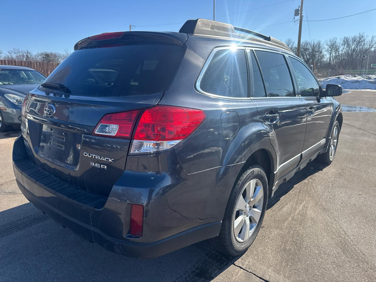 Subaru Outback 4dr Wgn H6 Auto 3.6R Ltd 2010