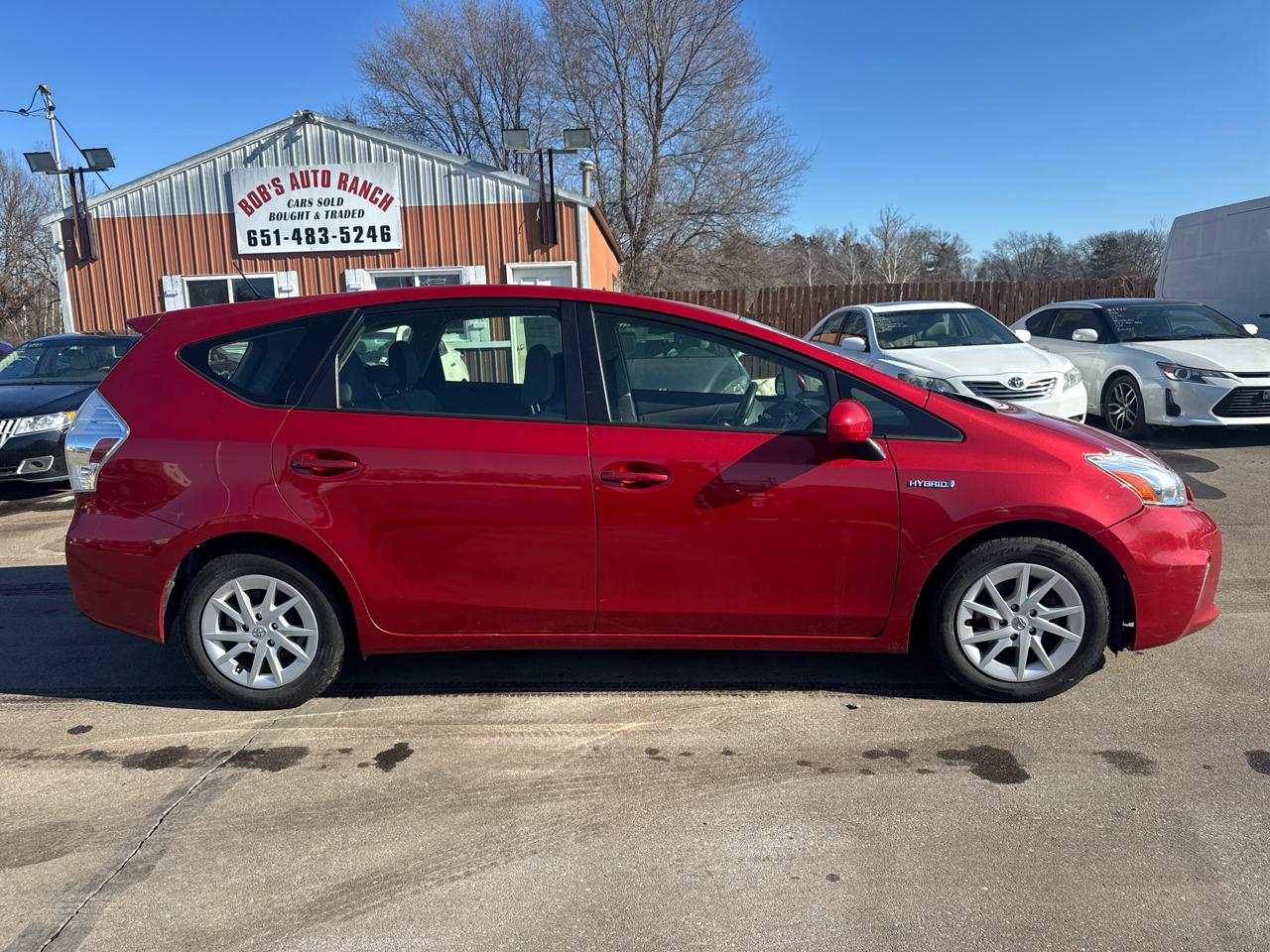 Toyota Prius V 5dr Wgn Three (Natl) 2012