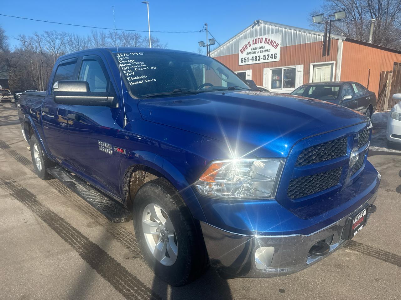 RAM 1500 4WD Crew Cab 140.5" Outdoorsman 2015