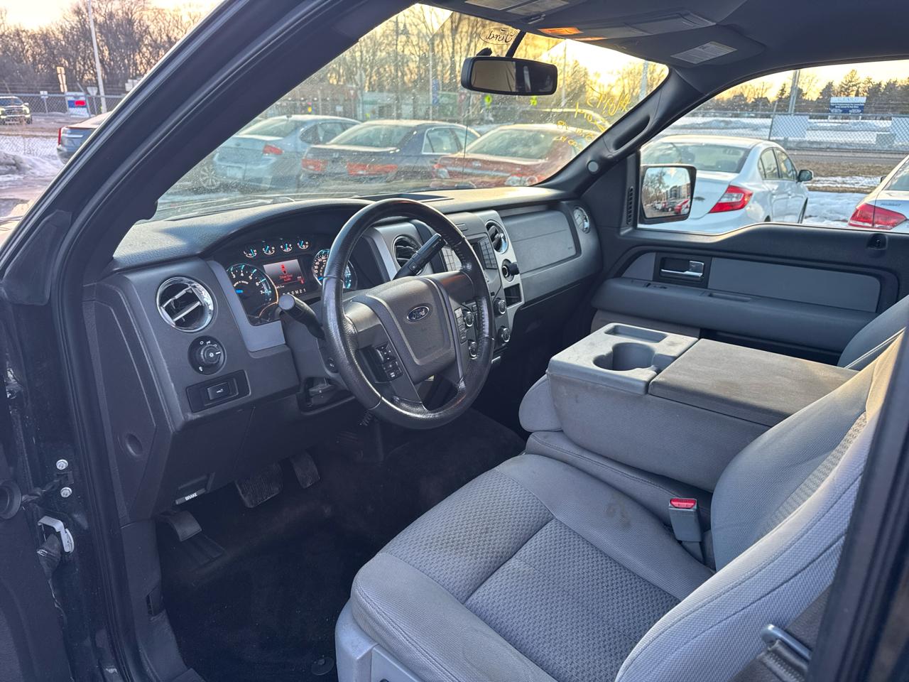 Ford F-150 4WD SuperCrew 145" Platinum 2014