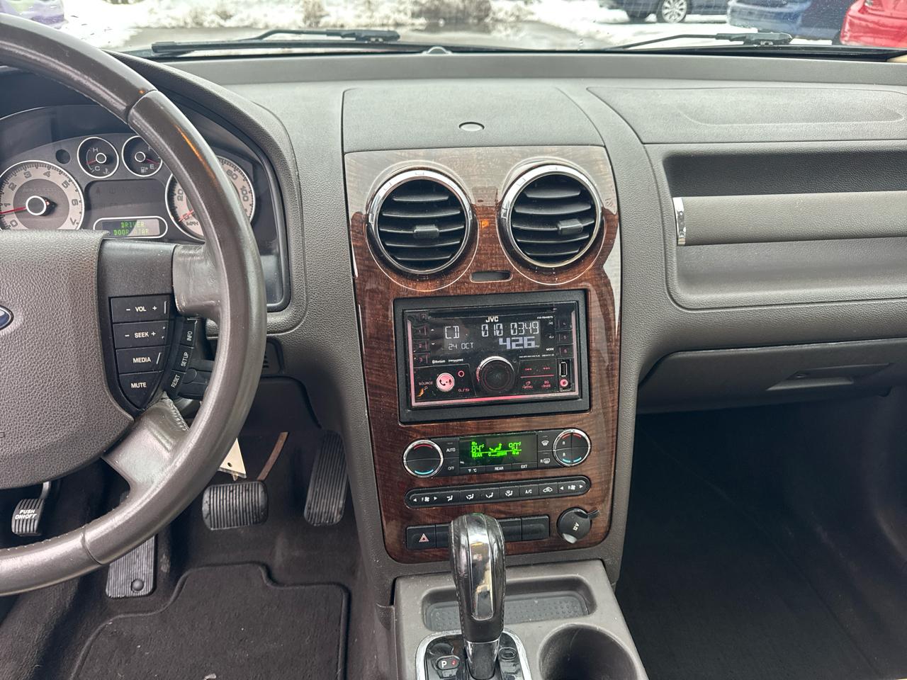 Ford Taurus X 4dr Wgn Eddie Bauer FWD 2008