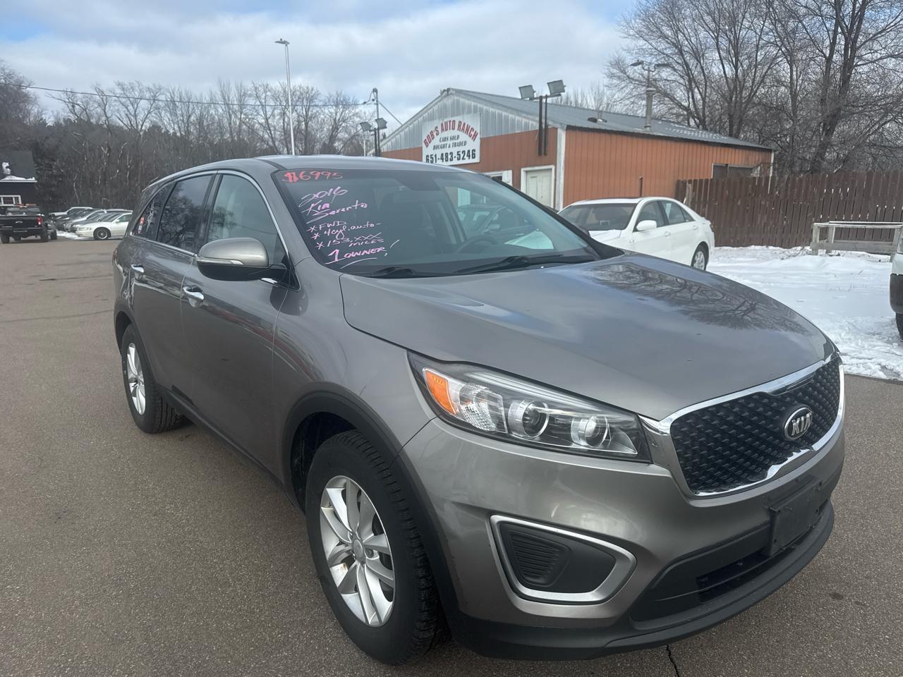 Kia Sorento FWD 4dr 2.4L L 2016