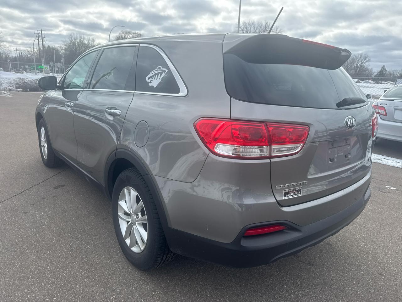 Kia Sorento FWD 4dr 2.4L L 2016