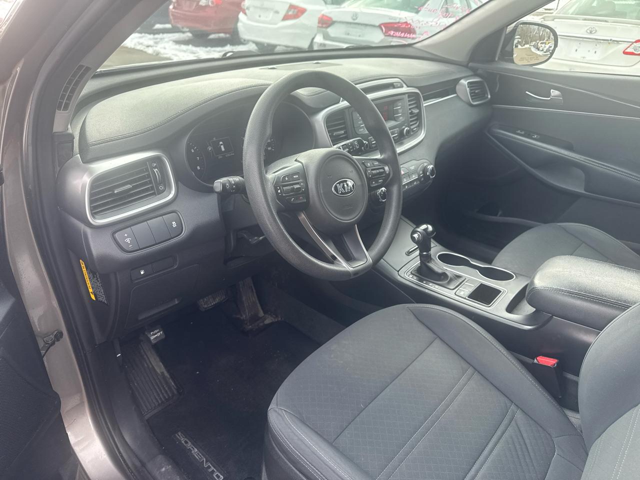 Kia Sorento FWD 4dr 2.4L L 2016