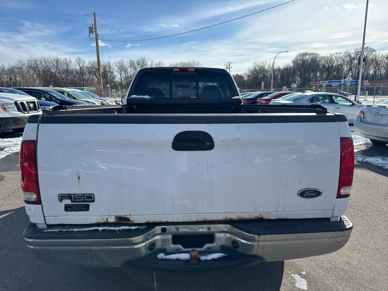 Ford F-150 XL 2WD Reg Cab 8' Box 2003