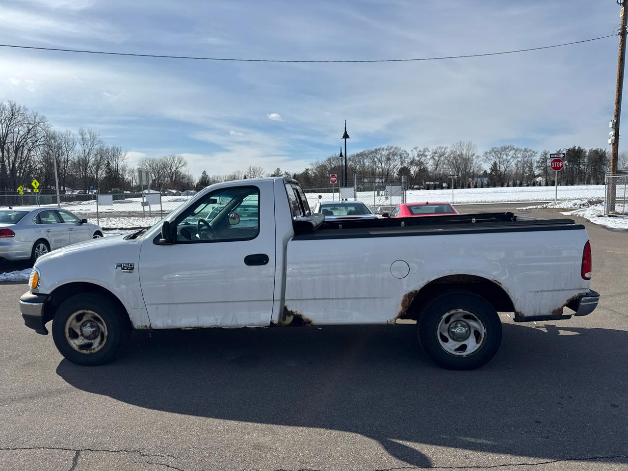 Ford F-150 XL 2WD Reg Cab 8' Box 2003