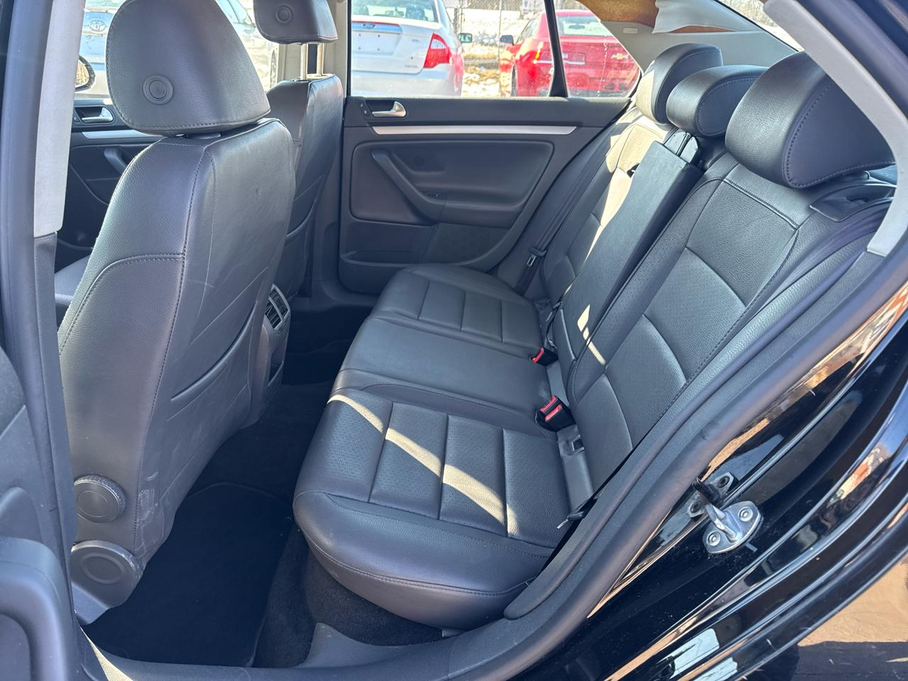 Volkswagen Jetta Sedan 4dr Auto 2.5 2007