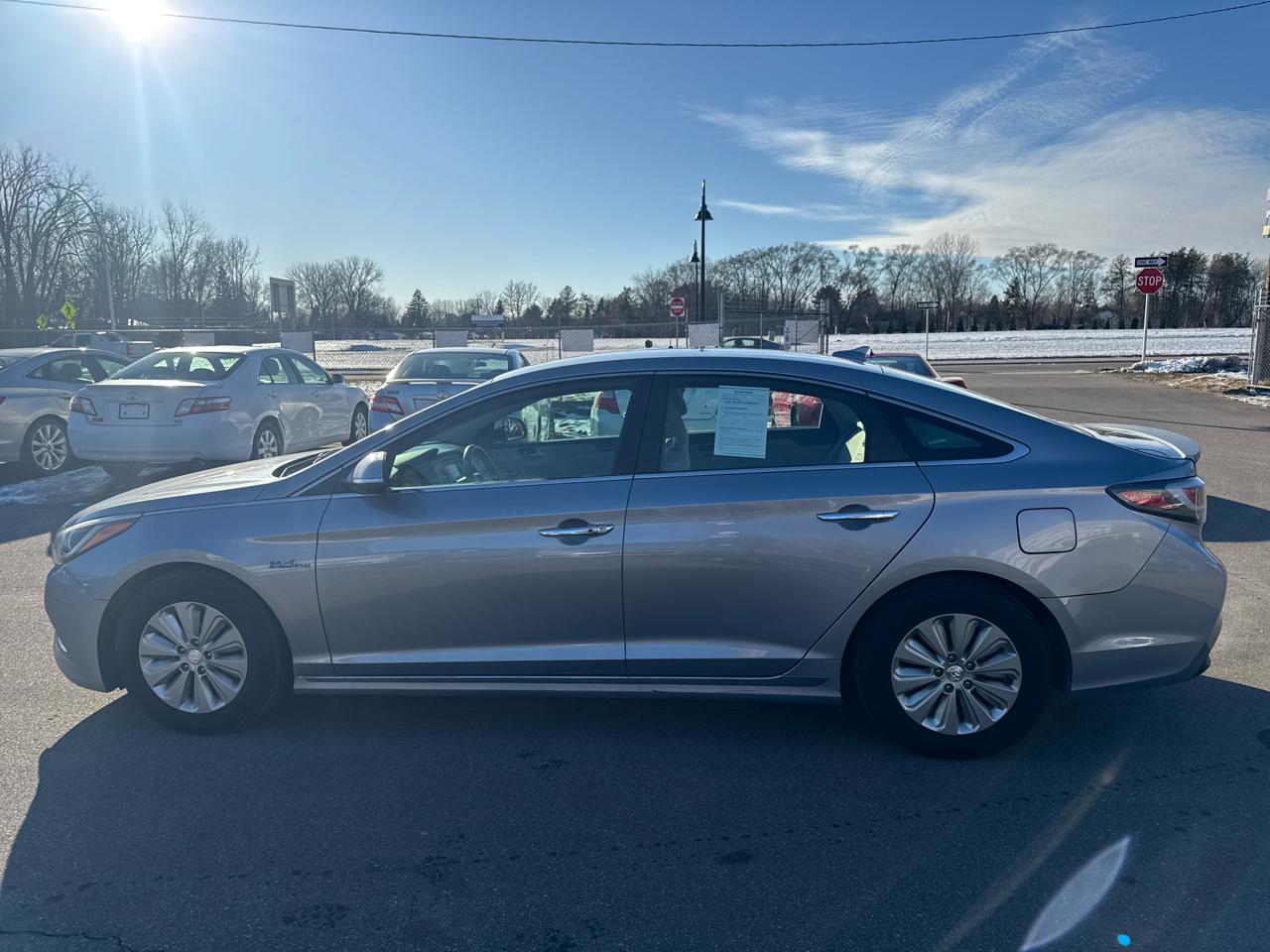 Hyundai Sonata Hybrid 4dr Sdn SE 2016