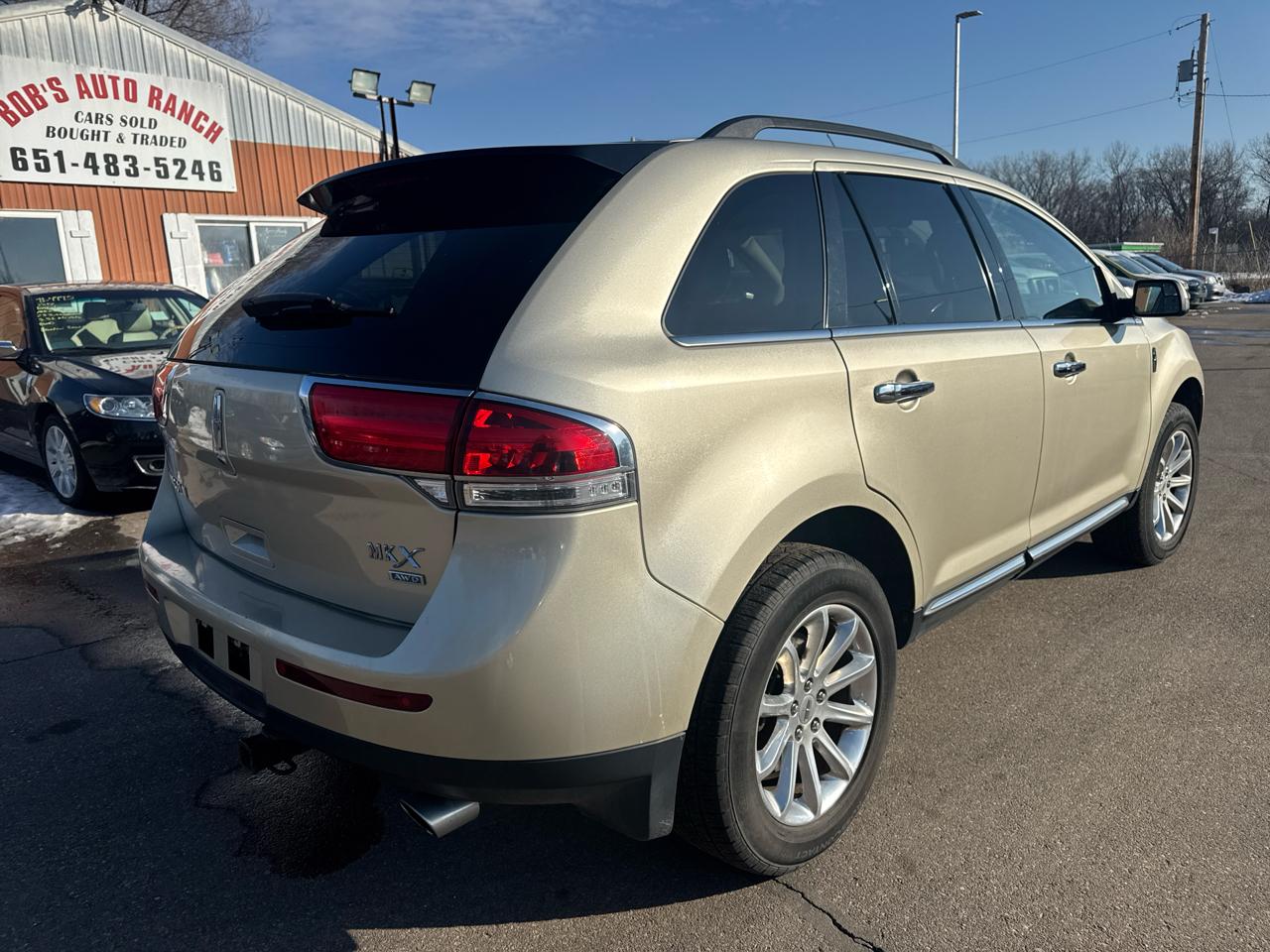 Lincoln MKX AWD 4dr 2011